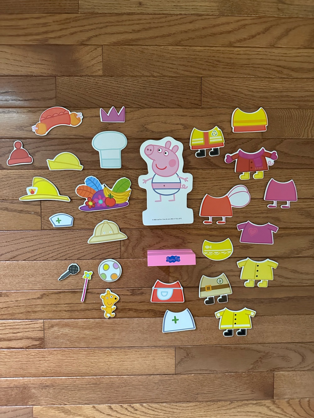 Peppa Pig Figurine with stand dress up magnetic clothes accessories toy game